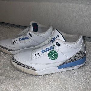 Air Jordan Retro 3 (UNC) Valor Blue